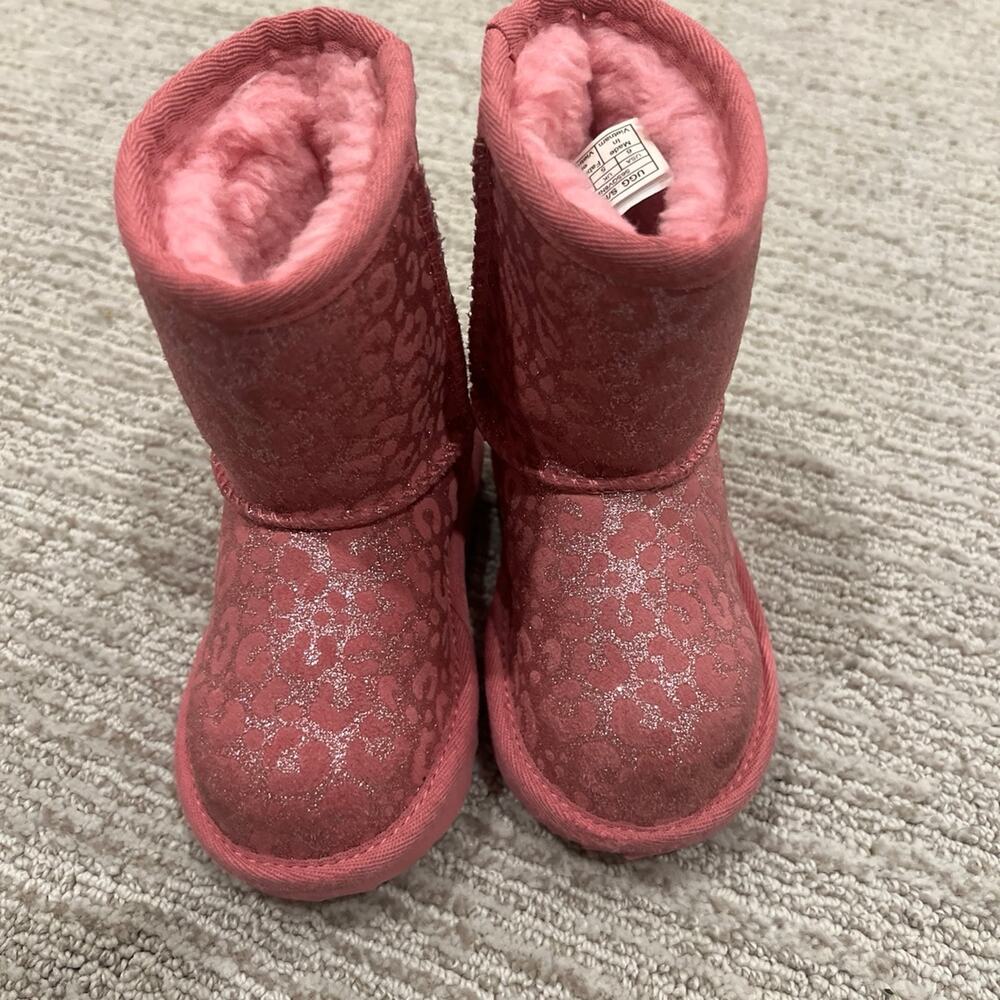 Toddler Ugg Pink Leopard Glitter Boots sz 6c msrp 115$ - Picture 6 of 7